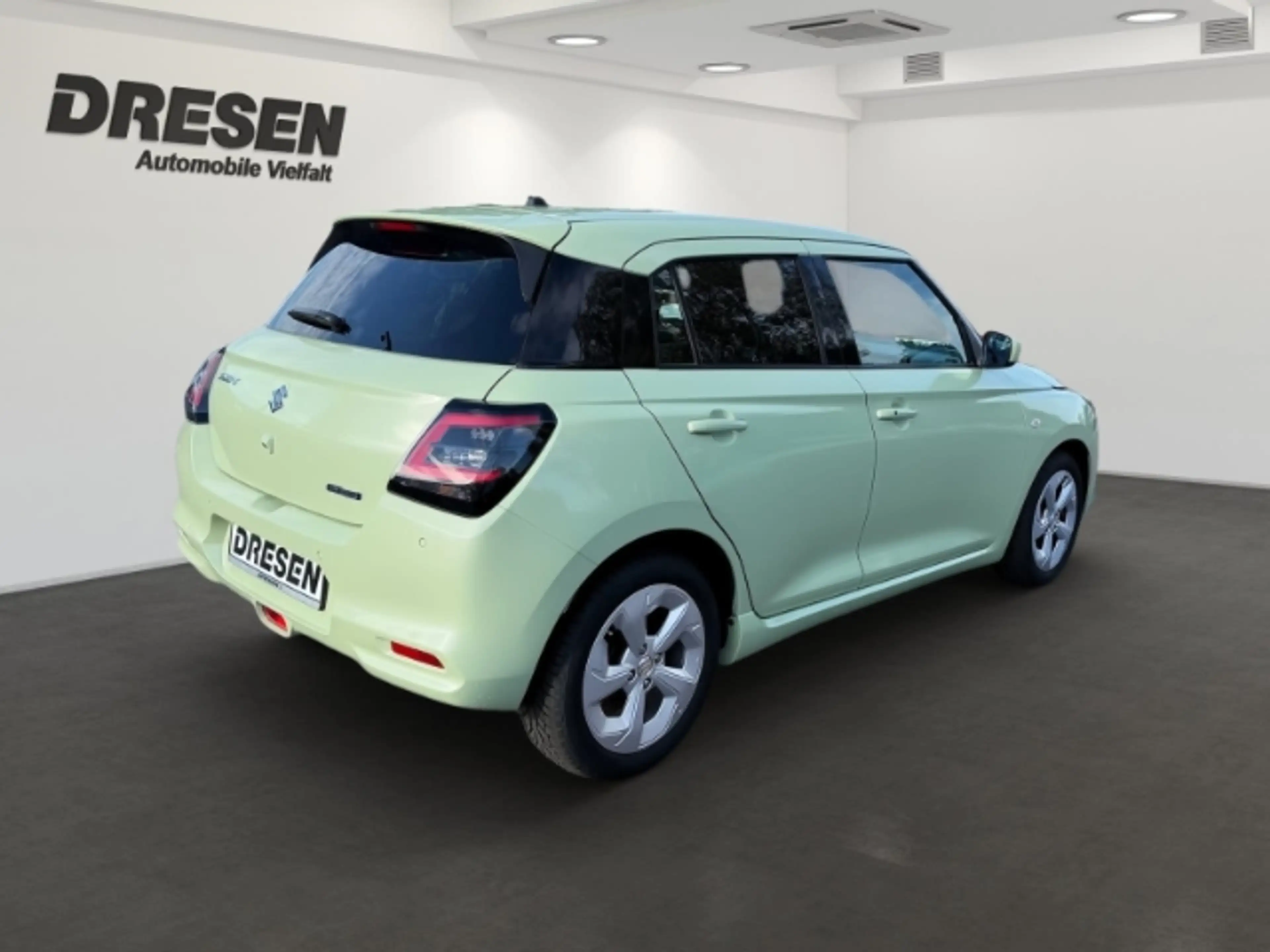 Suzuki Swift Comfort 1.2 Dualjet Hybrid 61 KW /Totwinkelass./ T — photo 4