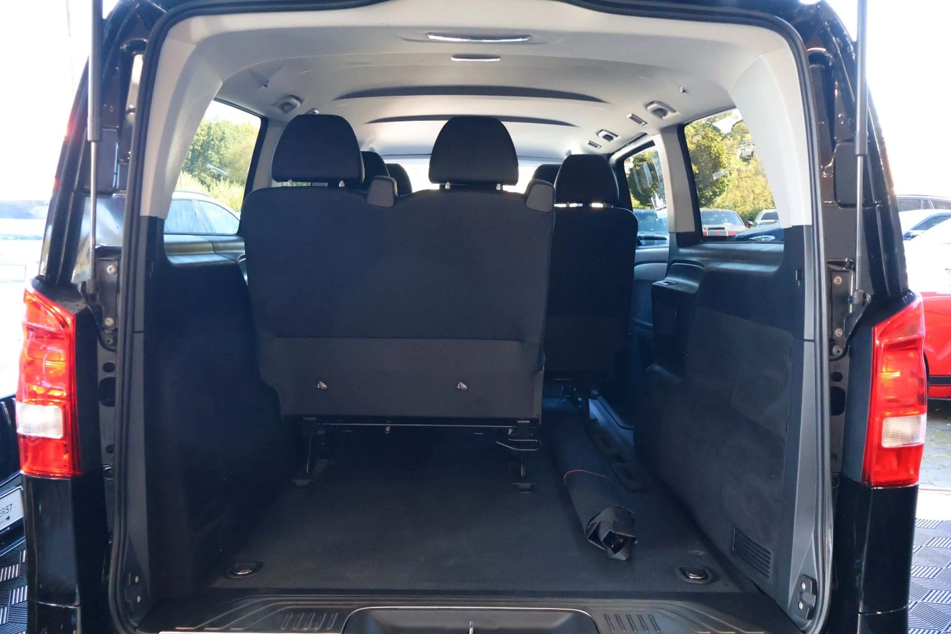 Mercedes-Benz Vito Tourer 114 CDI 4MATIC extralang — photo 9