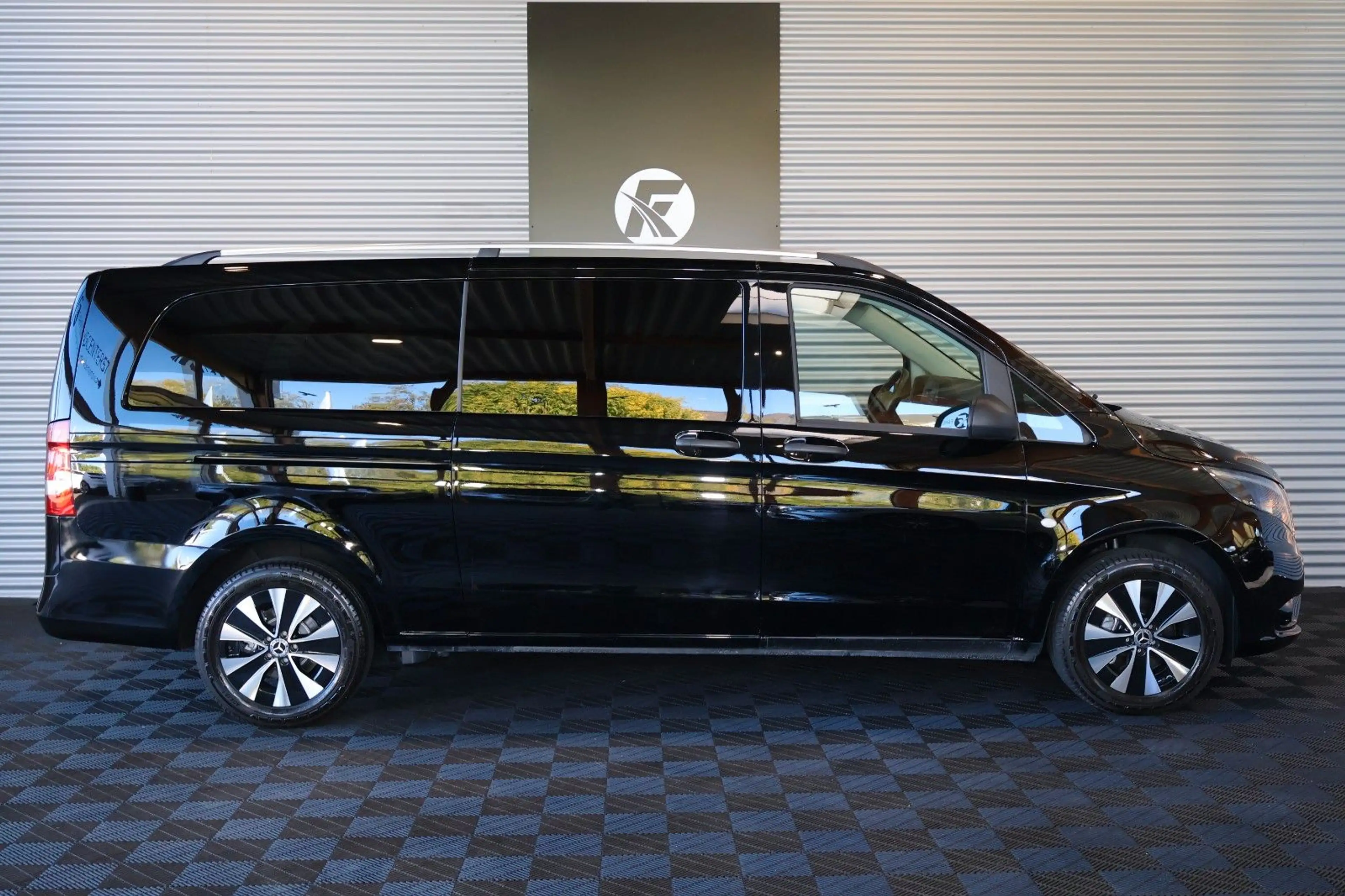 Mercedes-Benz Vito Tourer 114 CDI 4MATIC extralang — photo 5