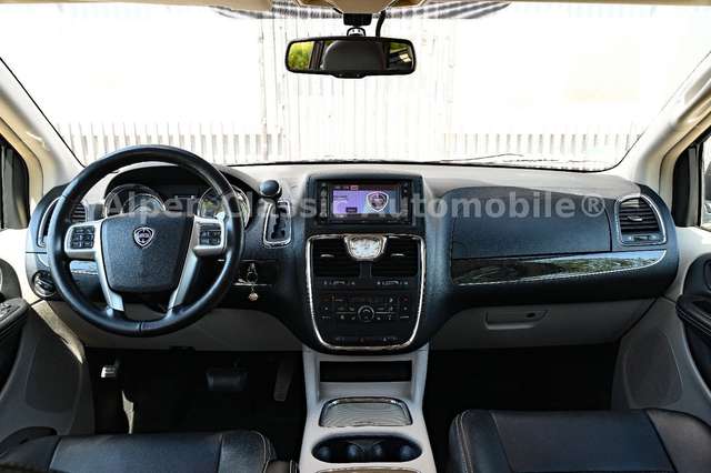 Lancia Voyager Gold Navi, Kamera, Schiebedach, 7-Sitzer