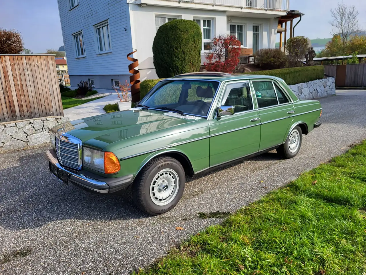 Mercedes-Benz 200 W123, foto 7
