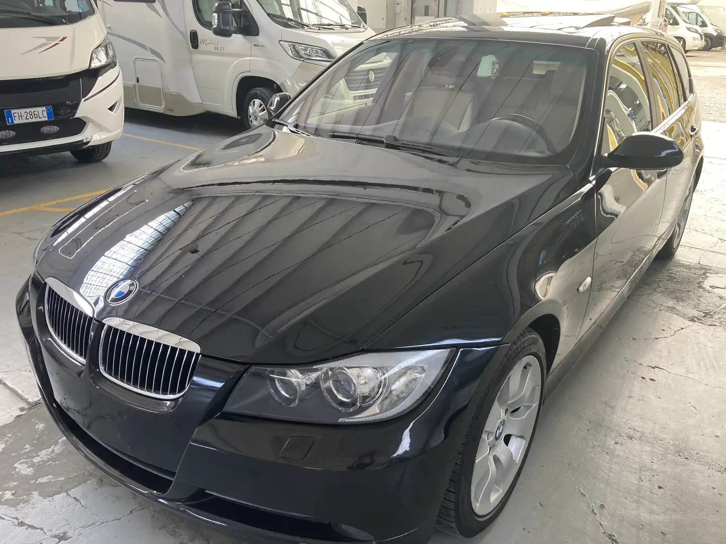 BMW 325 325iX Touring 4x4 automatica Superfull - 2