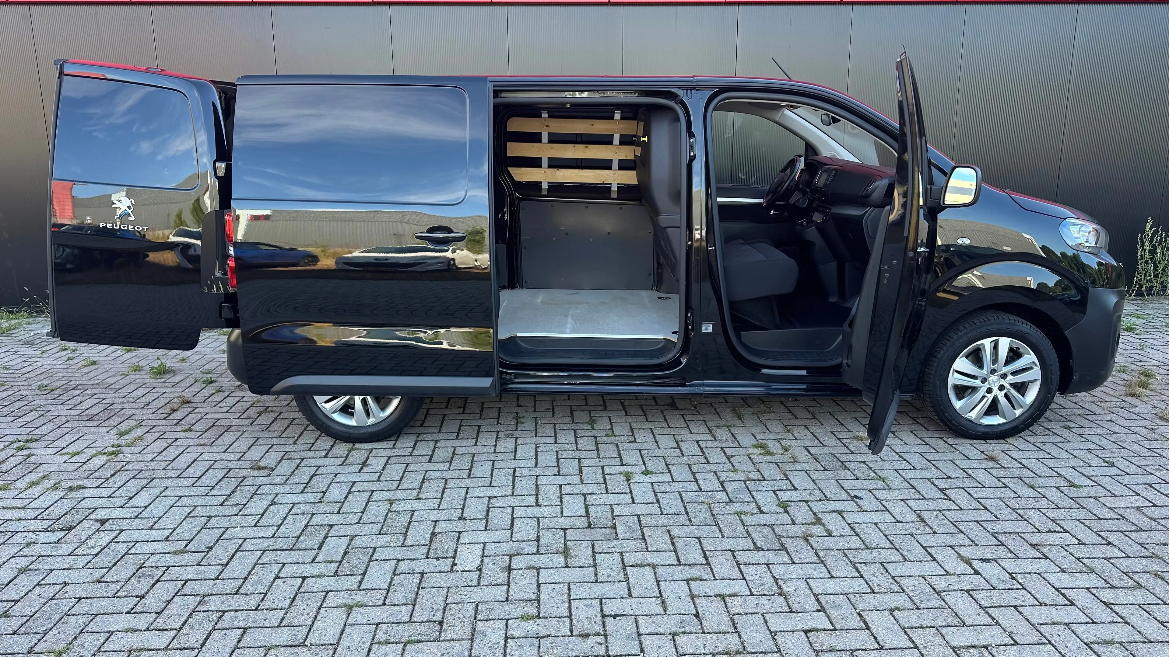 Peugeot Expert 2.0 BlueHDI 180 S&S L2 | Apple Carplay / Android A — photo 12