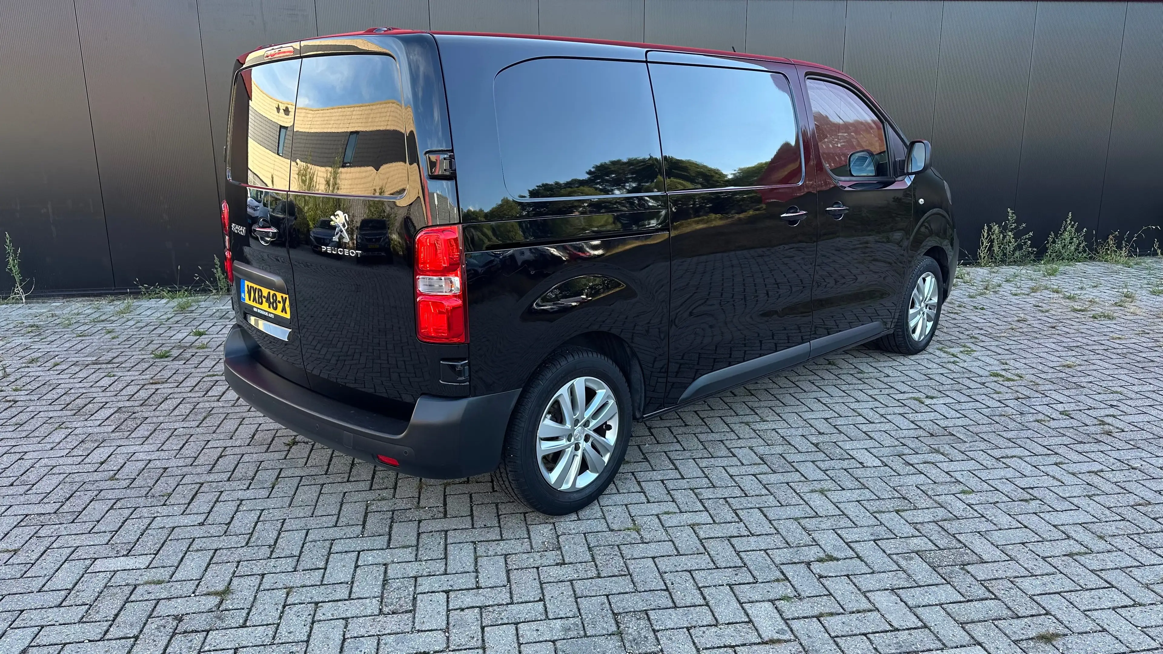 Peugeot Expert 2.0 BlueHDI 180 S&S L2 | Apple Carplay / Android A — photo 6