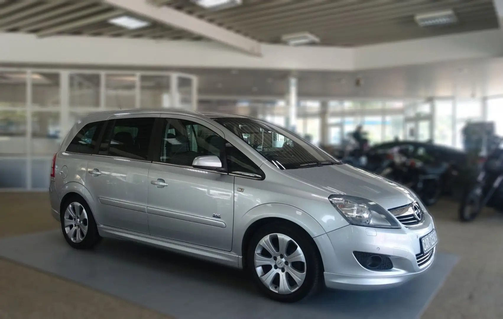 Opel Zafira B Sport OPC; [LPG] NAV RECARO XEN PDC WR Argent - 1