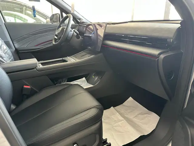 Omoda 7 view 9