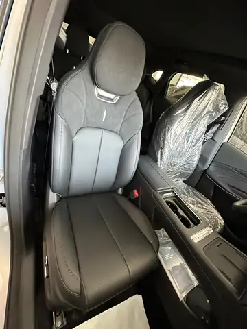 Omoda 7 view 10
