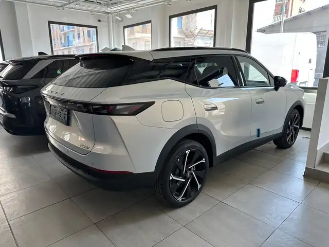 Omoda 7 view 5