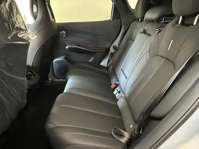 Omoda 7 view 14