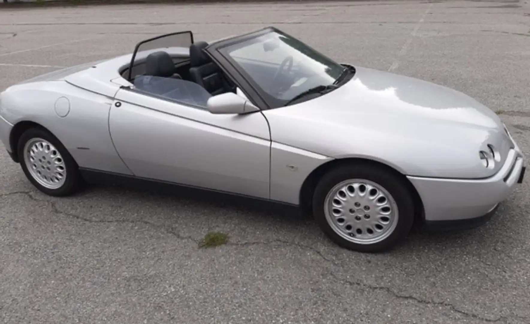 Alfa Romeo Spider 2.0 twin spark - 1