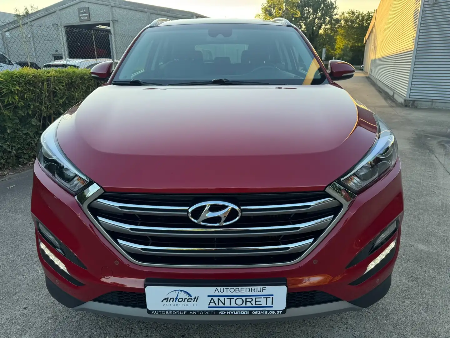 Hyundai TUCSON Tucson 2.0 CRDi 4WD PREMIUM PLUS Rood - 2