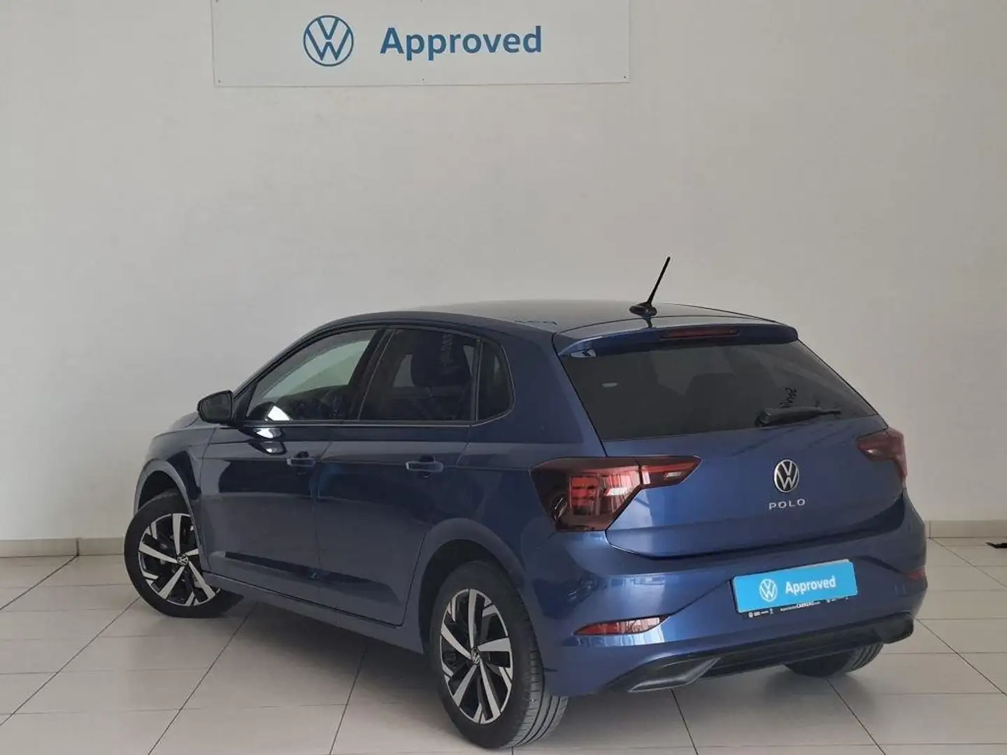 Volkswagen Polo 1.0 TSI Mas DSG 70kW Azul - 2