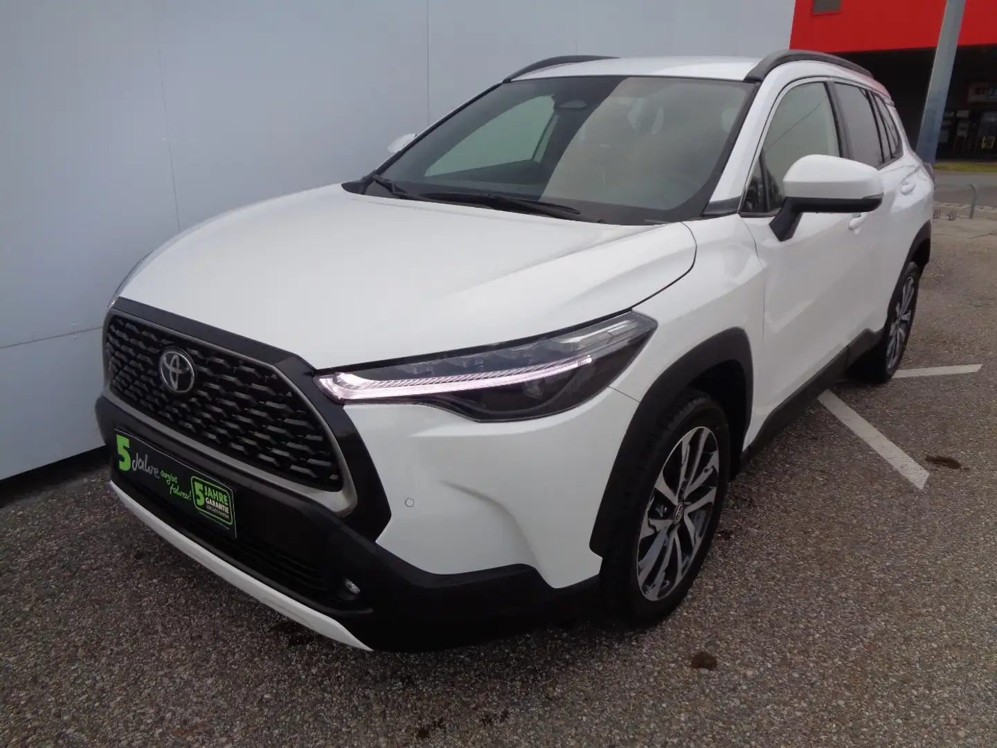 Toyota Corolla Cross 1.8 Hybrid Active Drive 2WD Weiß - 2