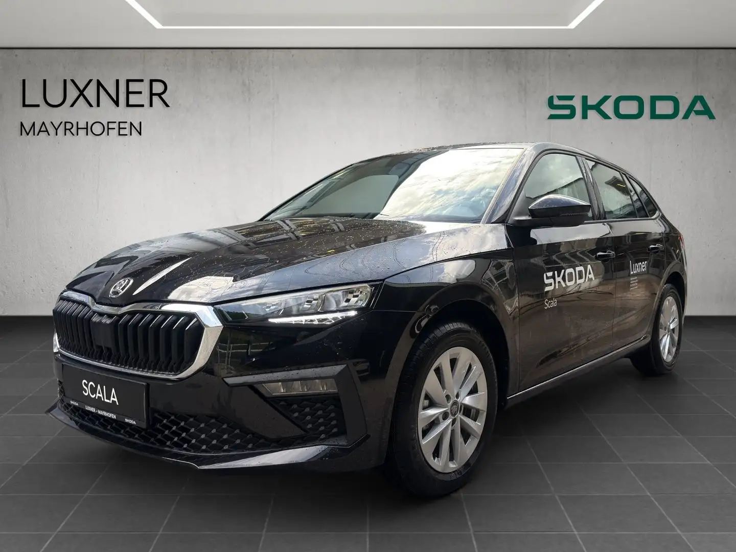 Skoda Scala Essence TSI Schwarz - 1