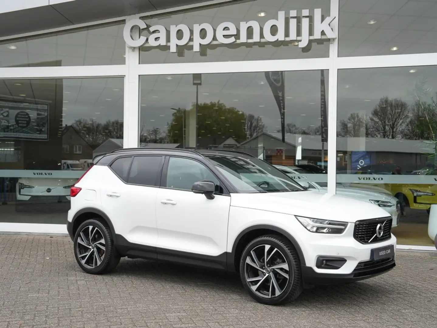 Volvo XC40 T4 190PK R-Design| Panodak| 360Camera| 20''Inch| N Wit - 2