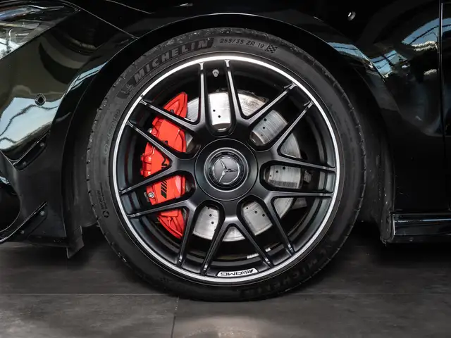 Mercedes-Benz CLA view 4
