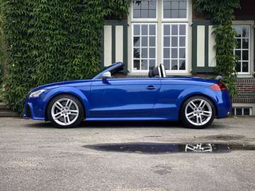 TT RS Roadster 2,5 TFSI quattro S-tronic