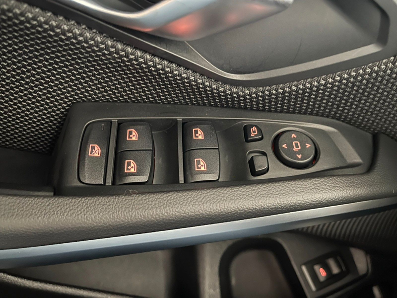 BMW 318 i Widescreen KAMERA Driv.Assist. Unfallfrei — photo 15