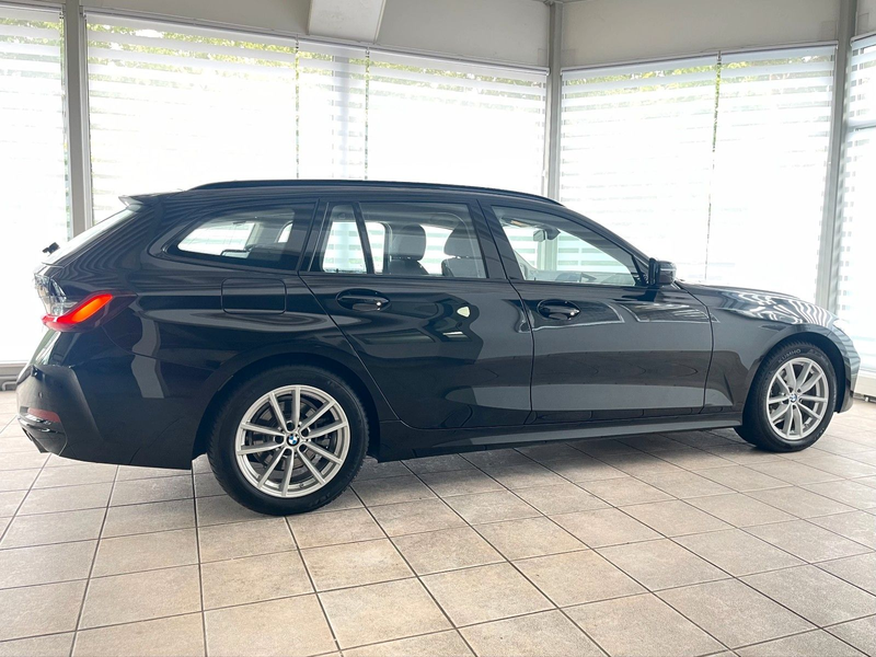 BMW 318 i Widescreen KAMERA Driv.Assist. Unfallfrei — photo 6