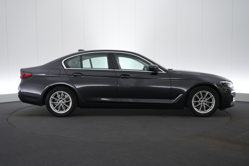 BMW 518 5 518dA MHEV Business LEDER/CUIR LED GPS PDC Carpl — photo 5