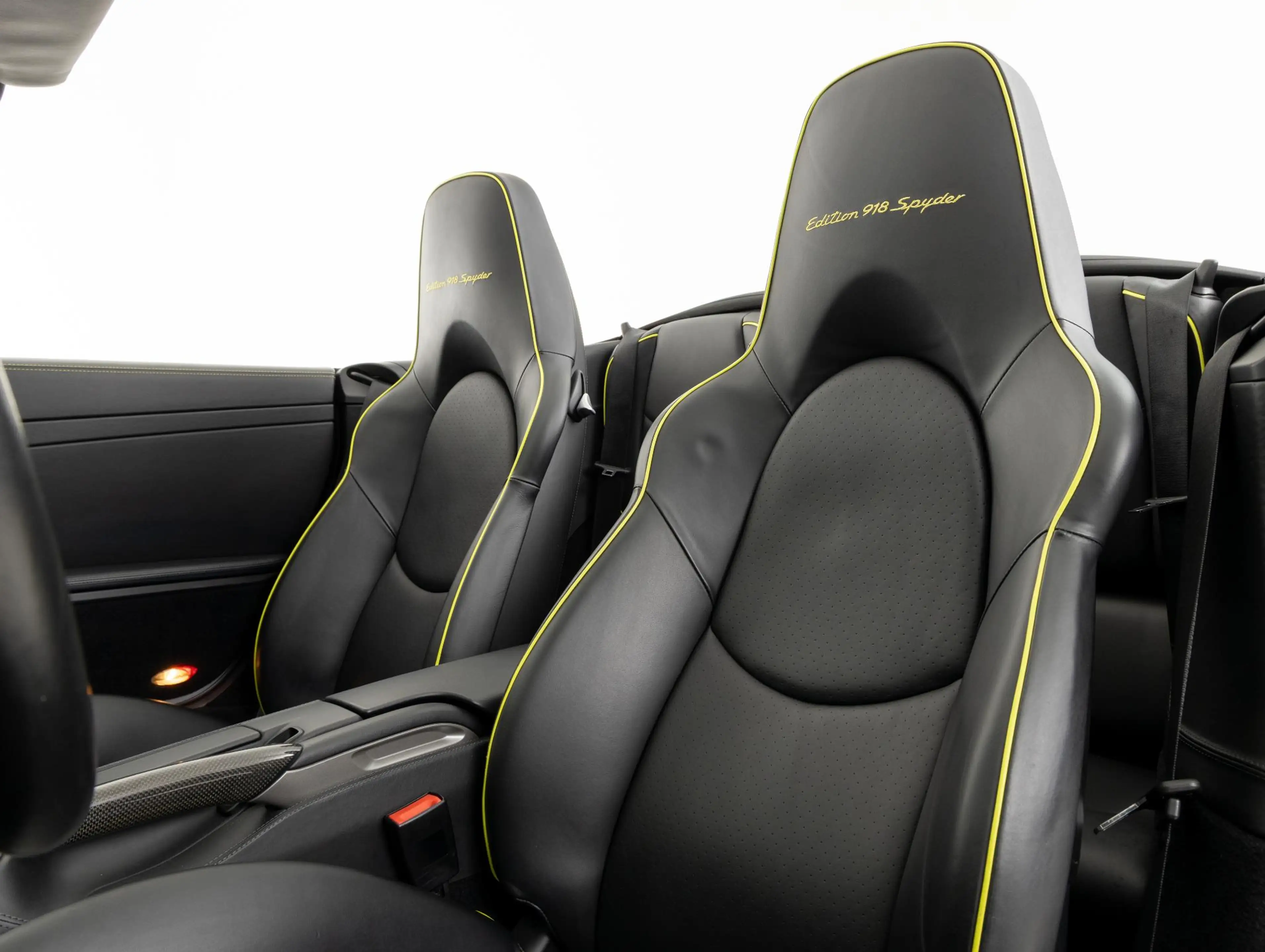Porsche 997 Turbo S 918 Spyder | No. 550 — photo 4