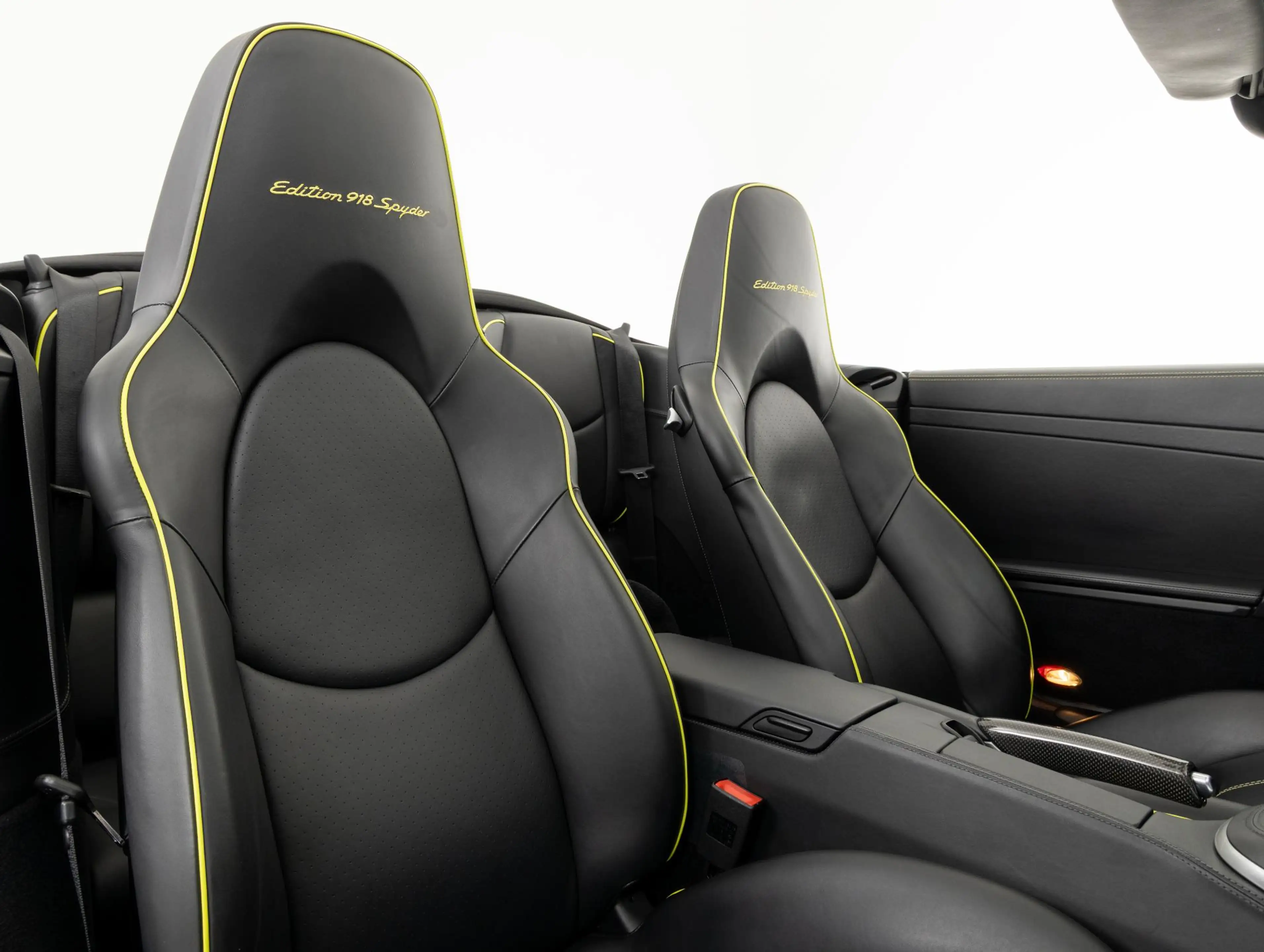 Porsche 997 Turbo S 918 Spyder | No. 550 — photo 8