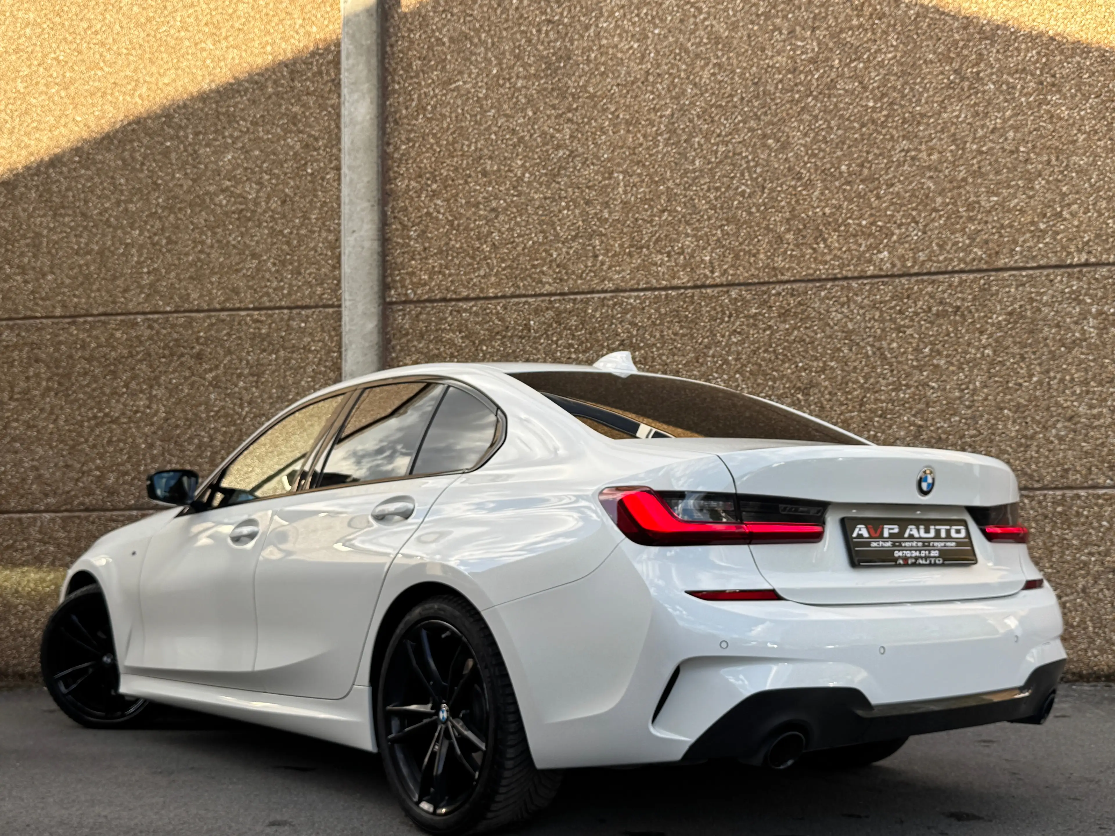 BMW 318 318i Pack M / Gps / Carplay / Jantes 19pouces / Garantie 12mois — photo 3