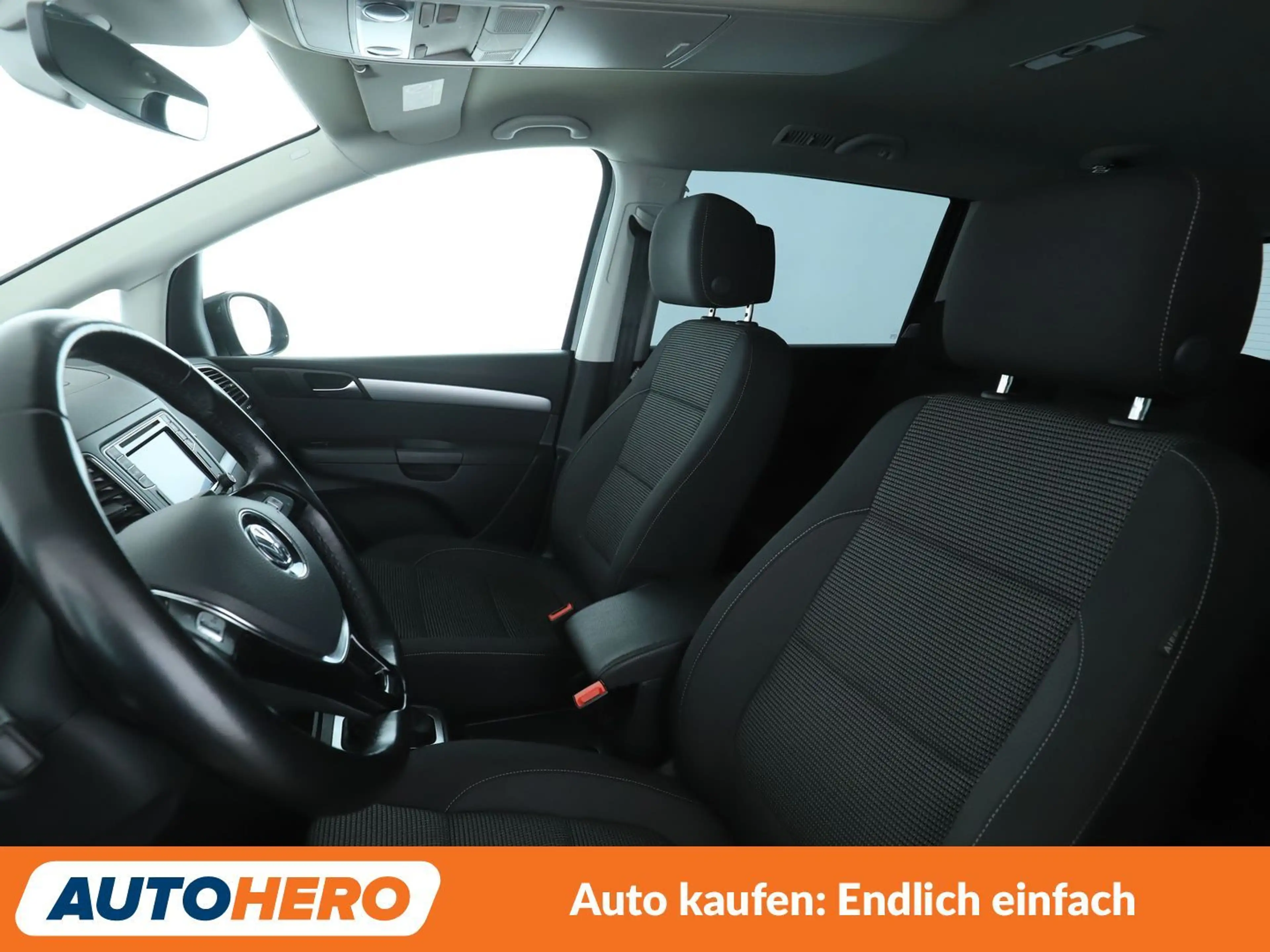 Volkswagen Sharan 1.4 TSI Comfortline BMT Aut.*NAVI*PDC*SHZ* — photo 10