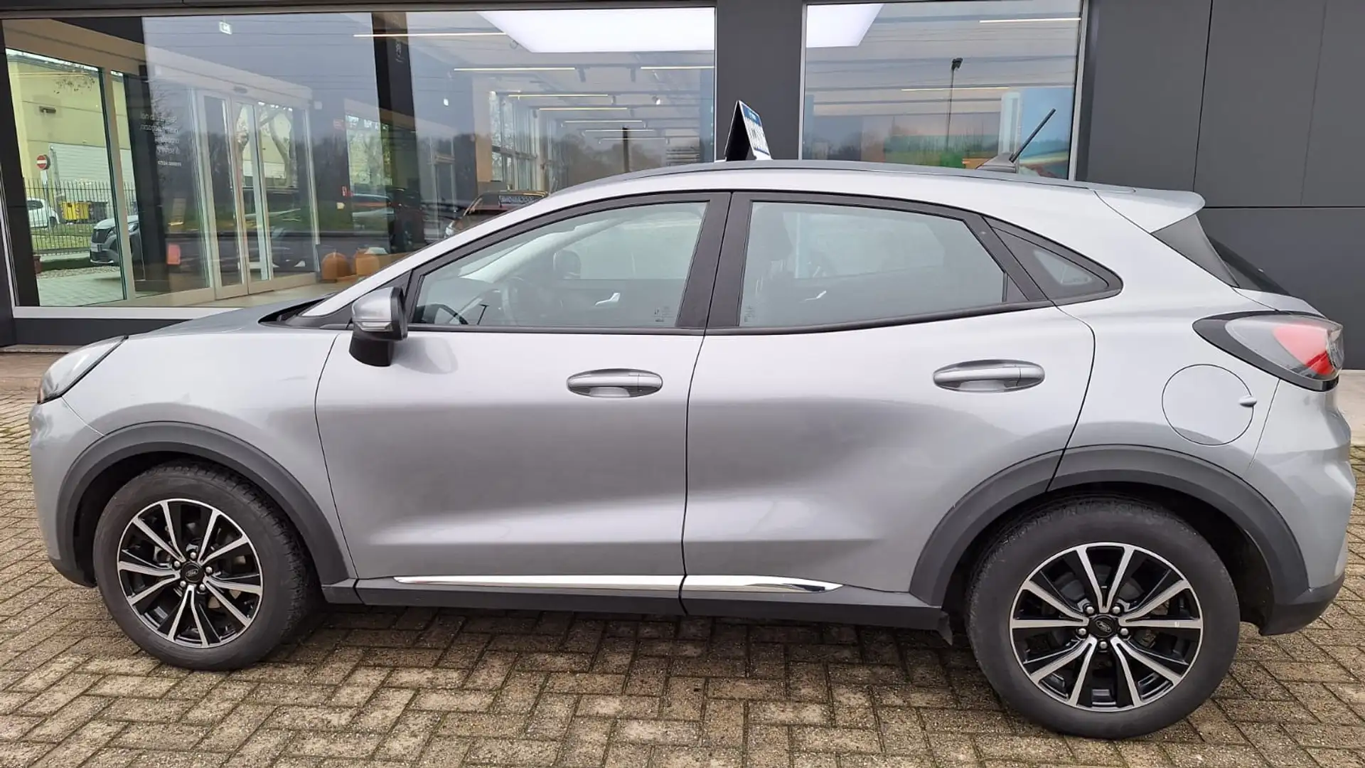 Ford Puma 1.0 ecoboost Titanium S&S Grau - 2