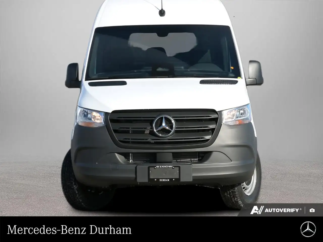 Mercedes-Benz Sprinter photo Mercedes-Benz Sprinter