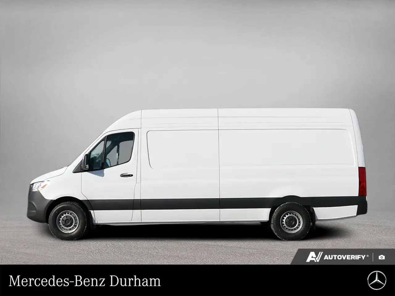Mercedes-Benz Sprinter photo Mercedes-Benz Sprinter