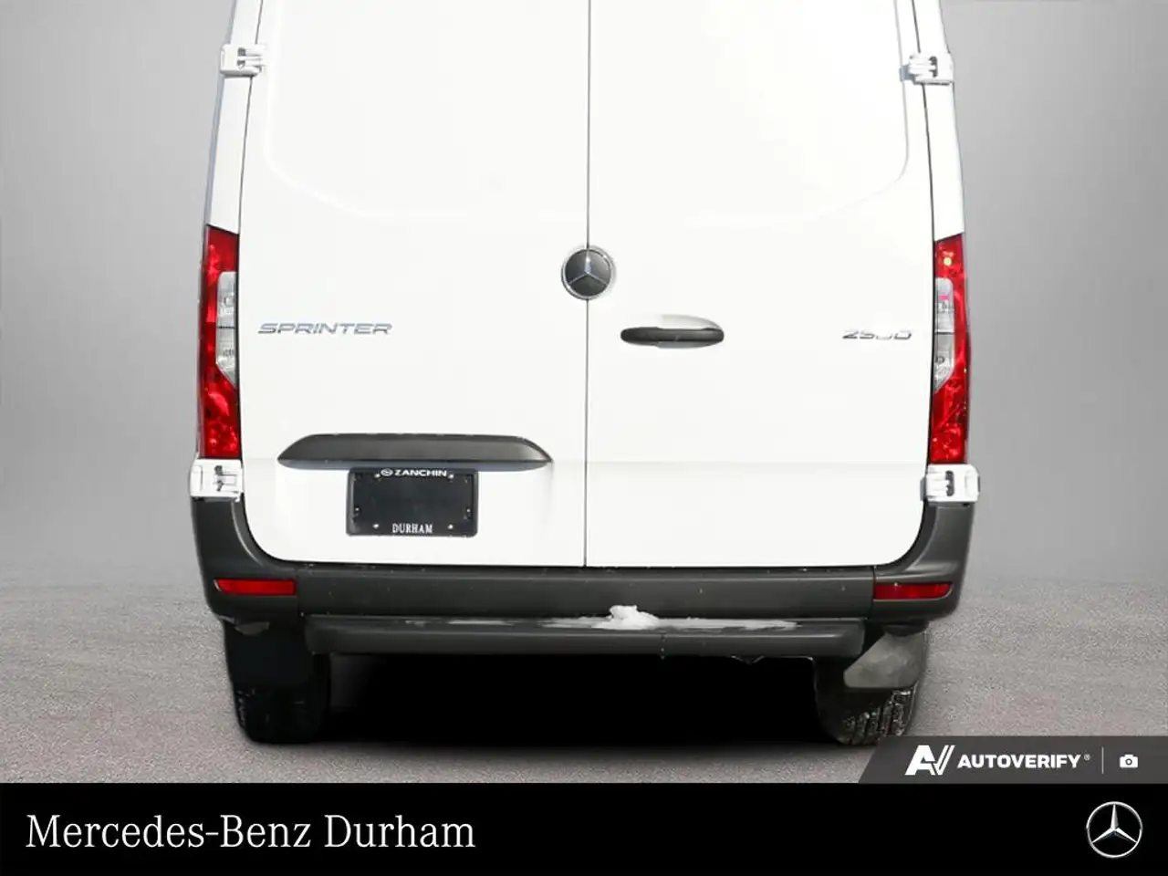 Mercedes-Benz Sprinter photo Mercedes-Benz Sprinter