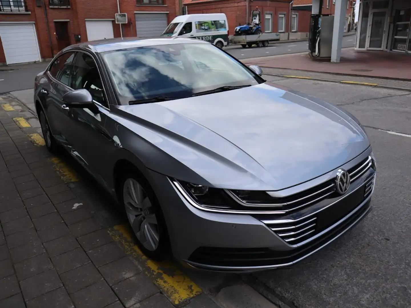 Volkswagen Arteon 1.5 TSI ACT Elegance Gümüş rengi - 2