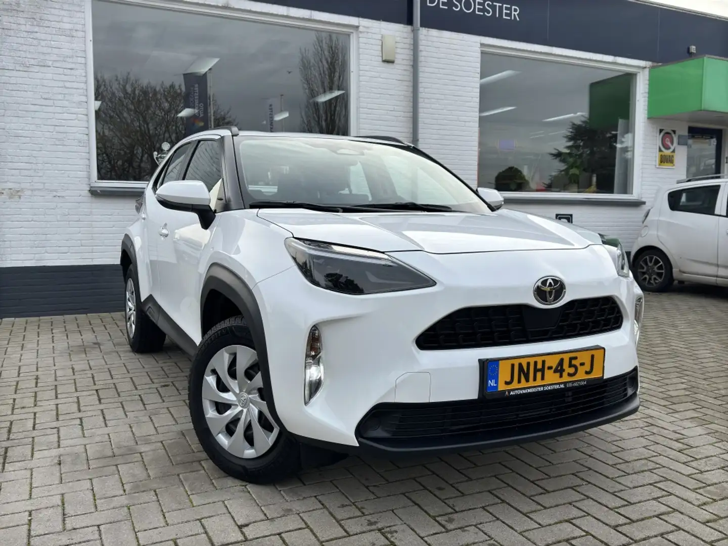 Toyota Yaris Cross 1.5 HYBRID|MODEL 2025|RIJKLAAR|CARPLAY|STOEL VERWA Wit - 2