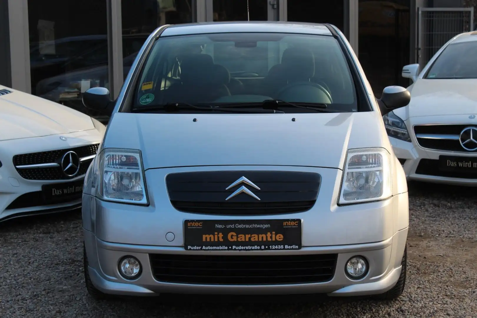 Citroen C2 1,1 VTR PLUS KLIMA HU/AU SEP.2026 Gris - 2