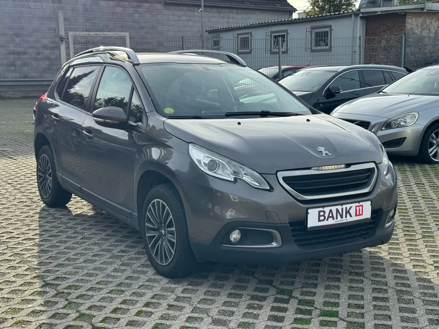 Peugeot 2008 1,6d*Klima* Grau - 1