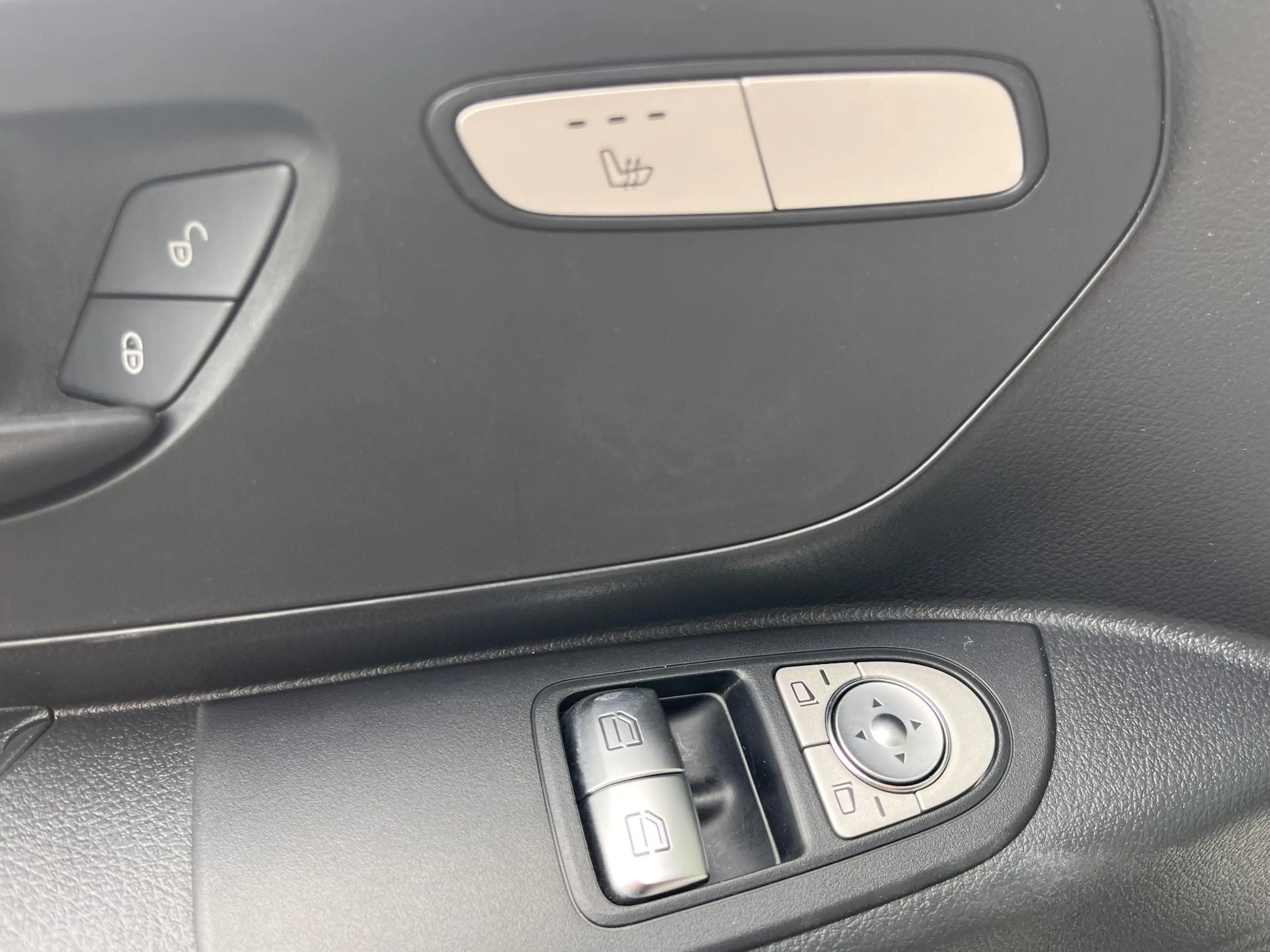 Mercedes-Benz Vito eVito L2 66kWh — photo 9