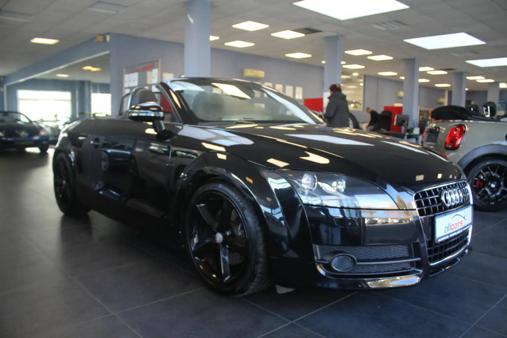 Audi TT Cabrio 1.8 TFSI Navi - Shz. Schwarz - 1