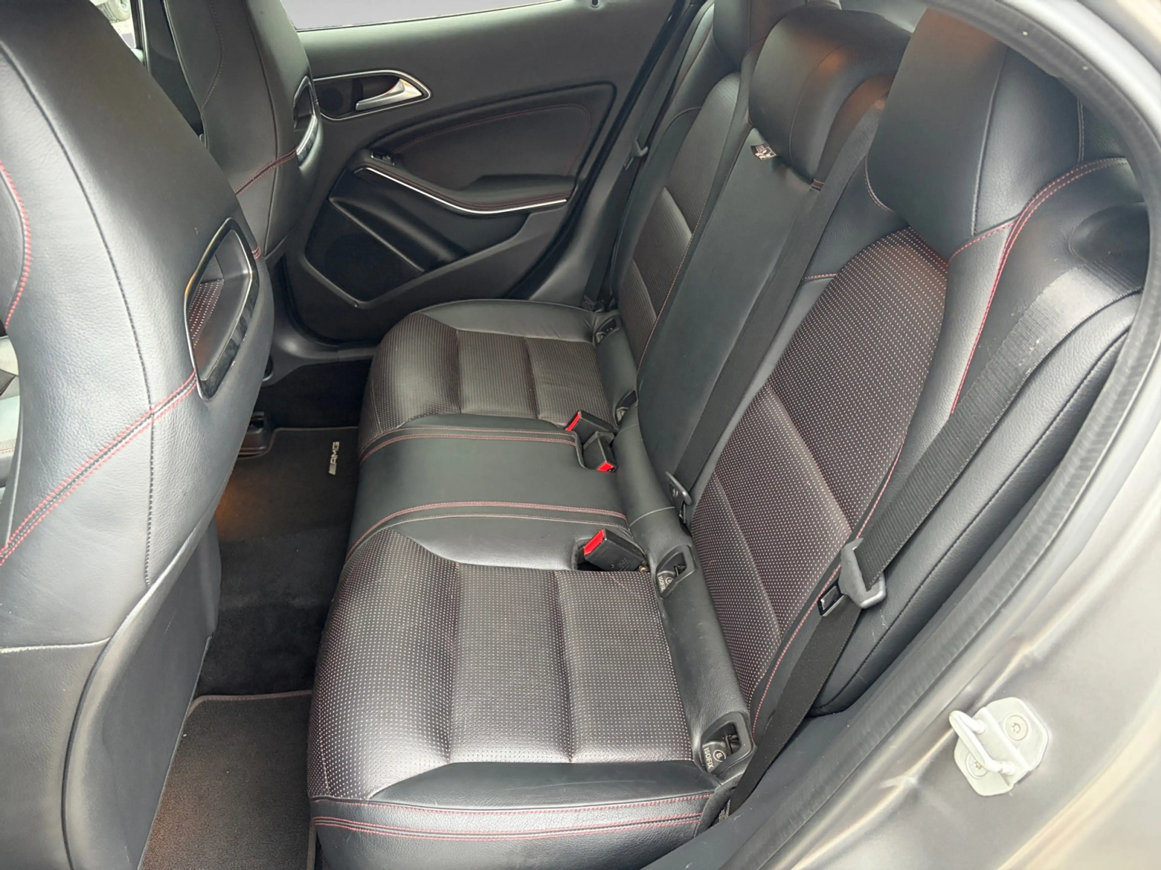 Mercedes-Benz GLA 45 AMG 4MATIC | Automaat | Cruise | Navigatie | Stoelverw — photo 6