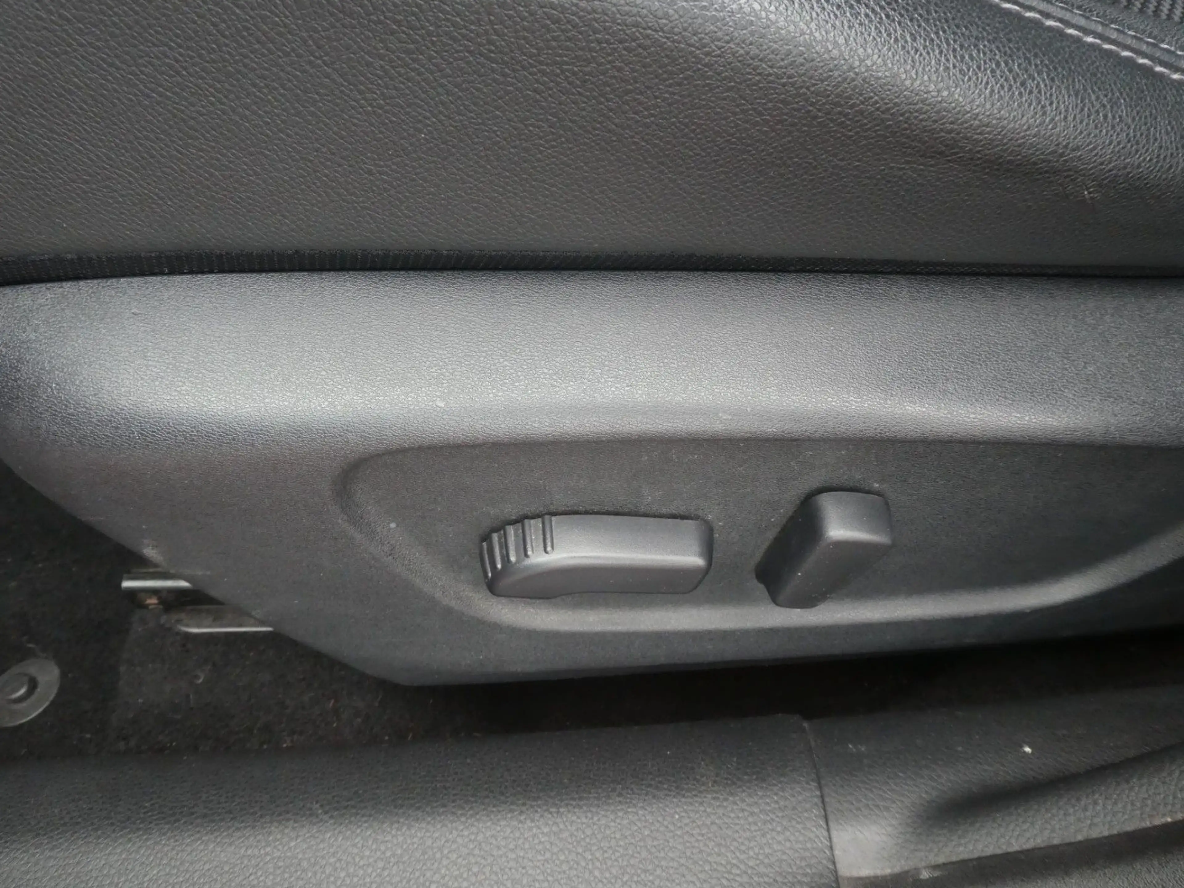 Nissan Qashqai Tekna Klima, Navi, SHZ, Kamera, Pano — photo 10
