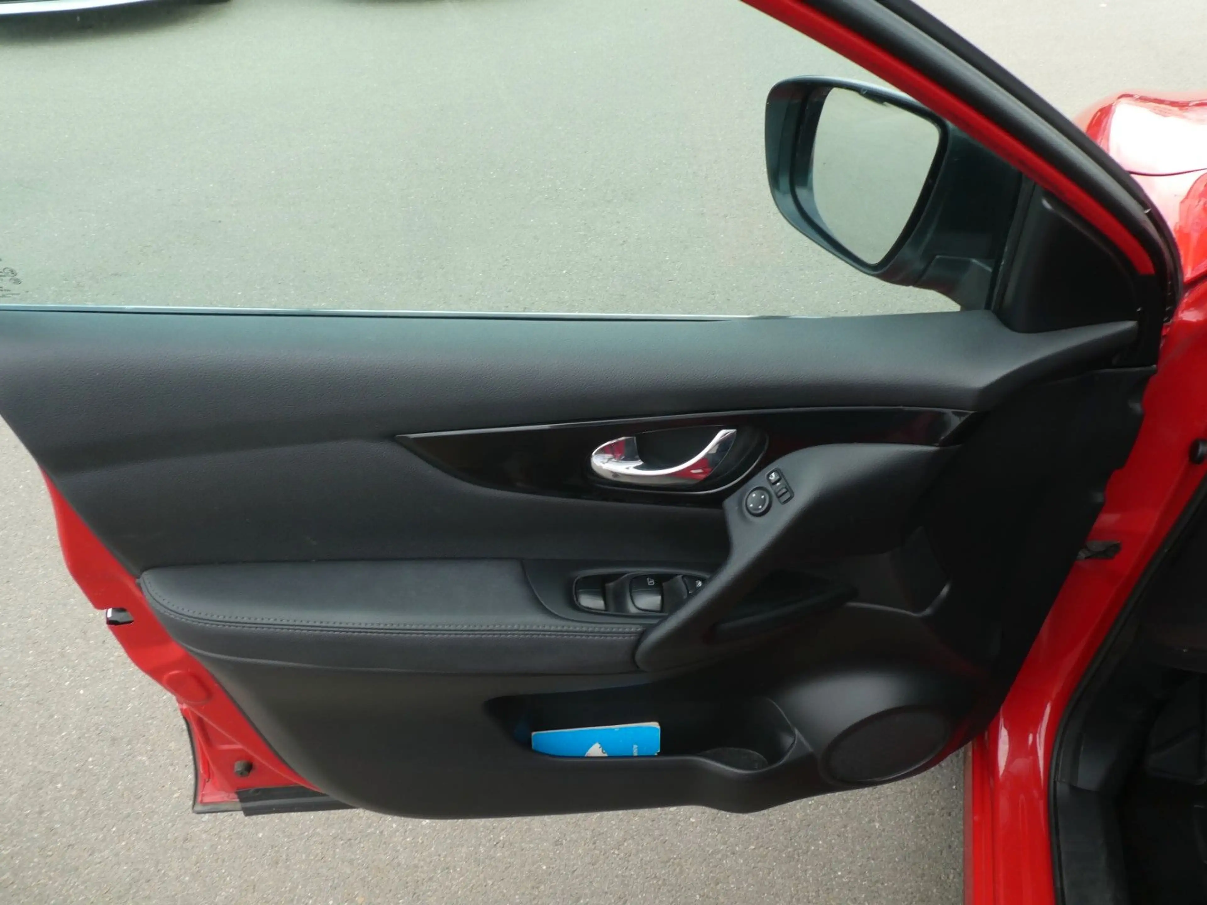 Nissan Qashqai Tekna Klima, Navi, SHZ, Kamera, Pano — photo 8