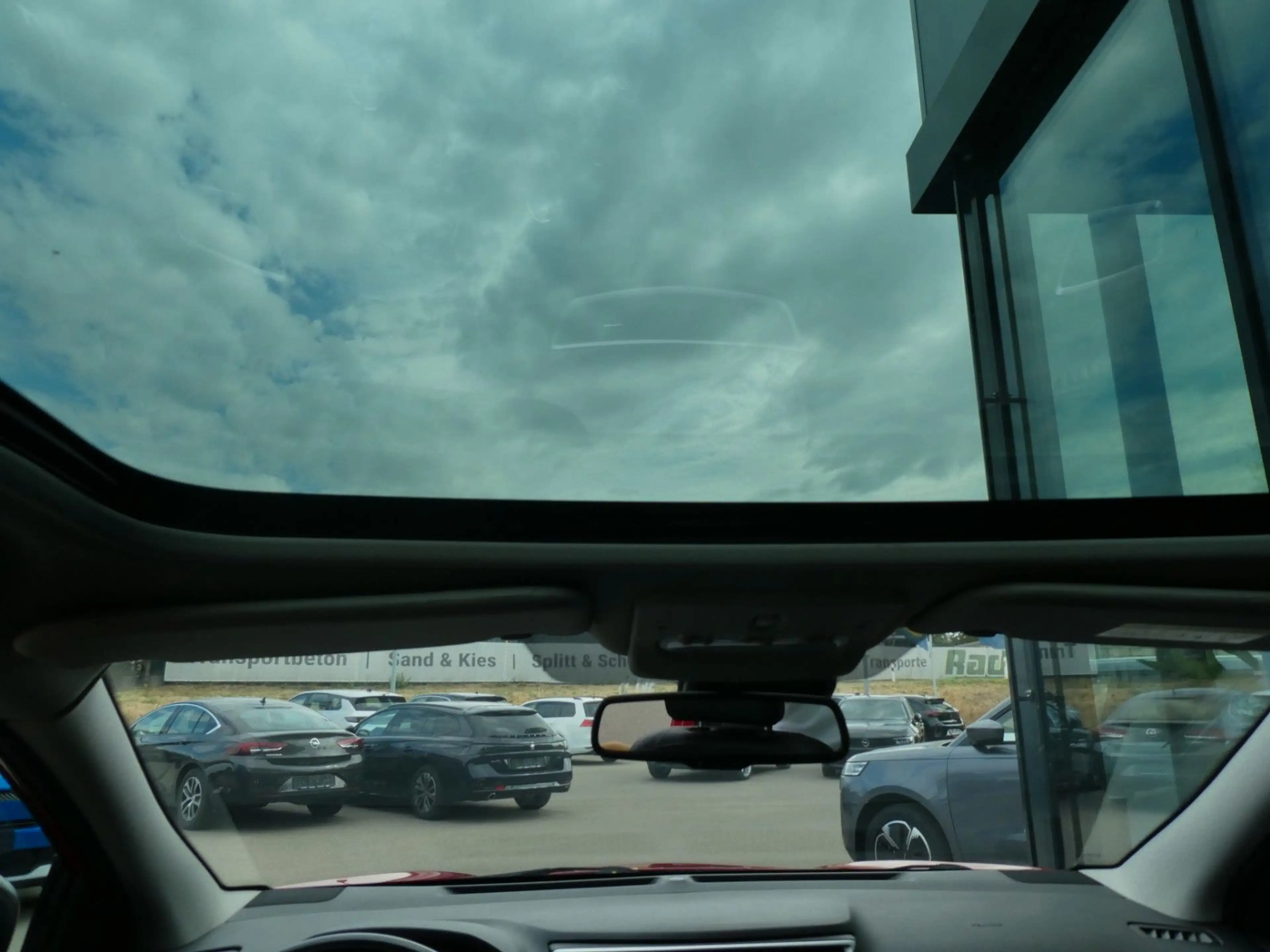 Nissan Qashqai Tekna Klima, Navi, SHZ, Kamera, Pano — photo 13