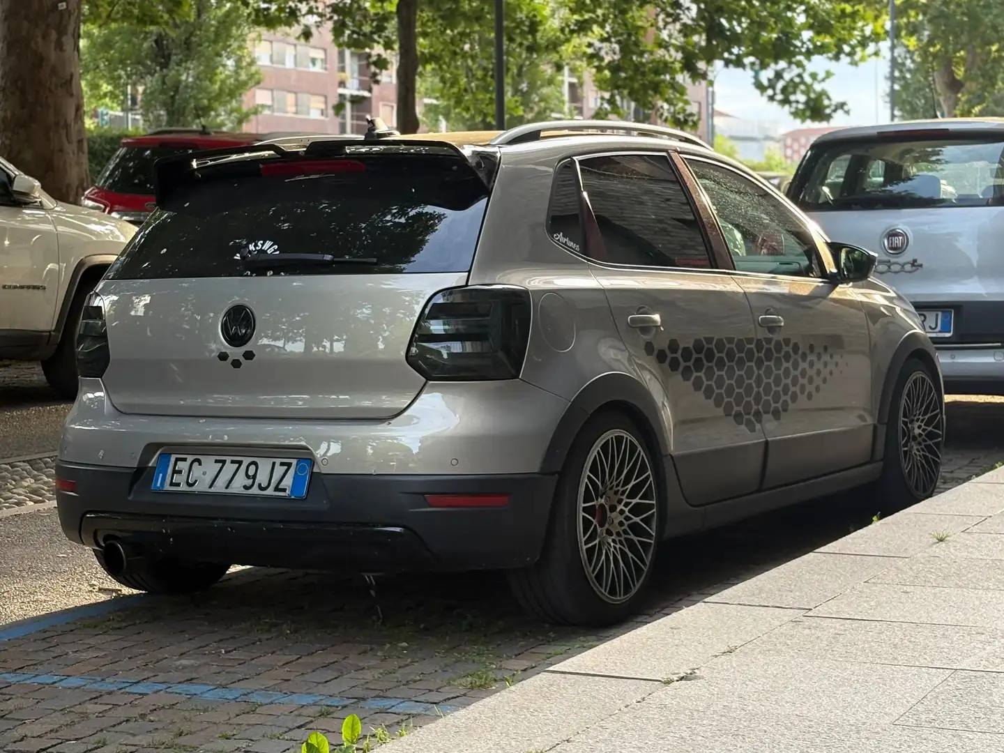 Volkswagen Polo Cross 1.4 86cv GPL Сірий - 2