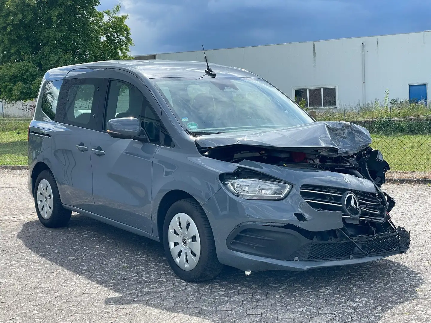 Mercedes-Benz T-Class 160 *1.Hand*Navi* Gris - 1