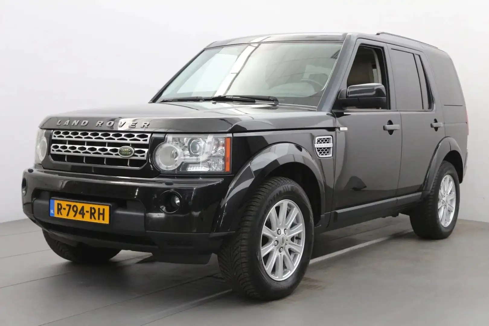 Land Rover Discovery 4 DISCOVERY 4 crna - 1