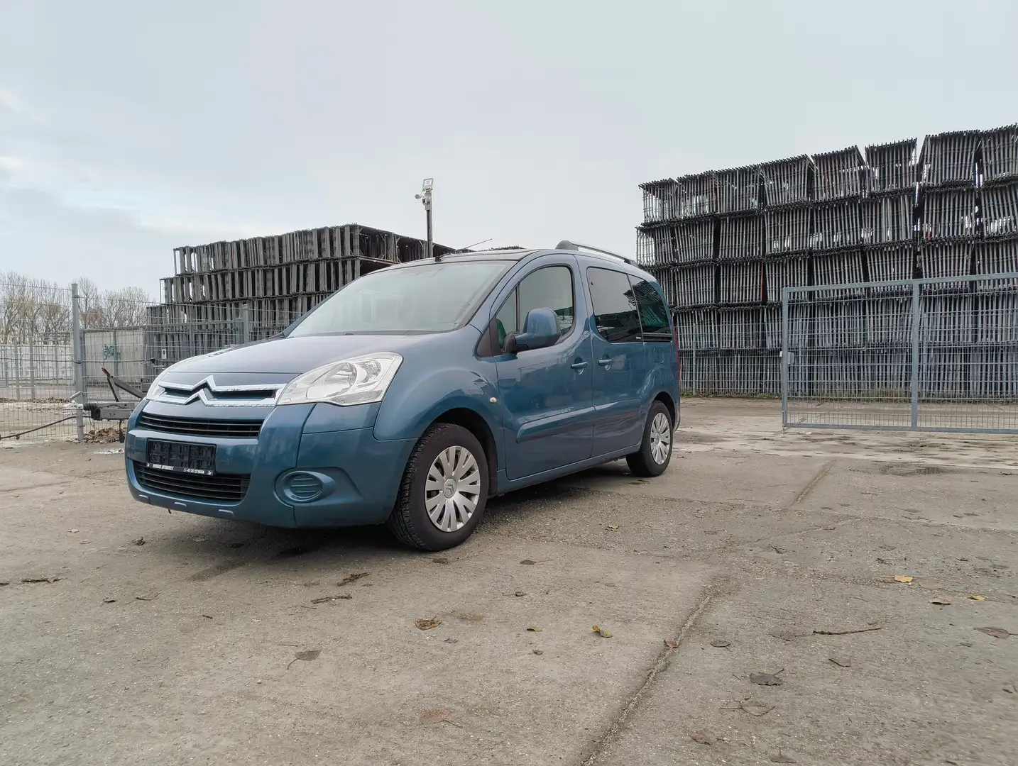 Citroen Berlingo Multispace Blau - 2