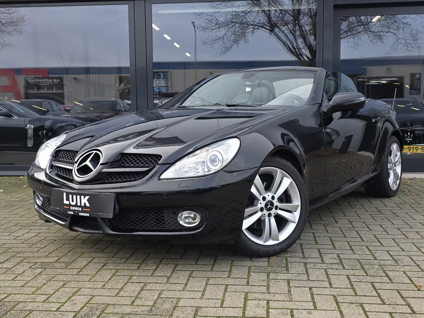 Mercedes-Benz SLK 300 Prestige 6 cilinder + NEKVERW. + HARMAN KARDON + X Zwart - 1