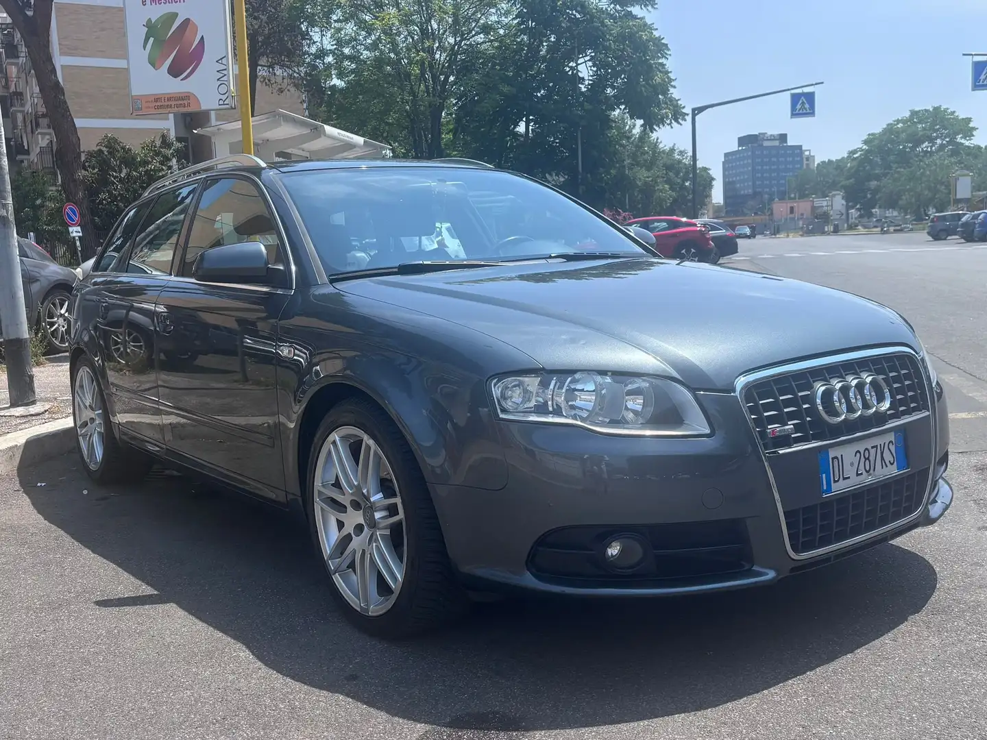 Audi A4 A4 III 2004 Avant Avant 2.0 tdi Top 170cv Grigio - 1