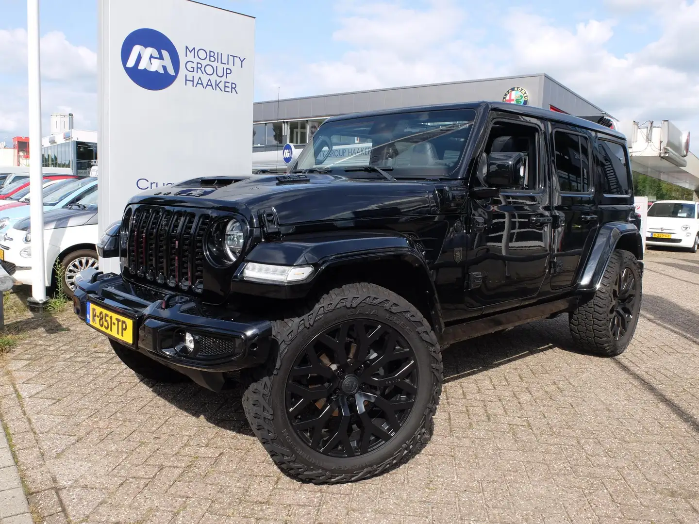Jeep Wrangler Unlimited BRUTE 4xe 380 Rubicon Negro - 1