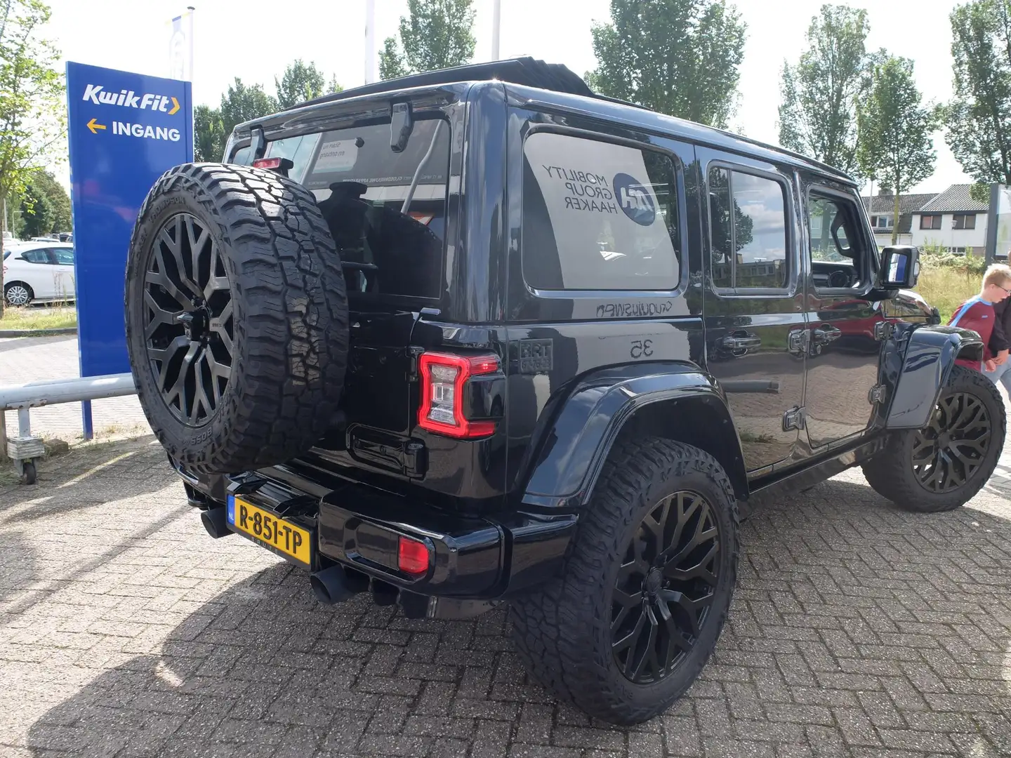 Jeep Wrangler Unlimited BRUTE 4xe 380 Rubicon Negro - 2